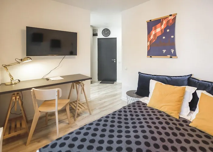 Bearsleys Knights Apartments